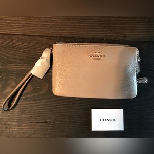 COACH (Brand New) Wristlet